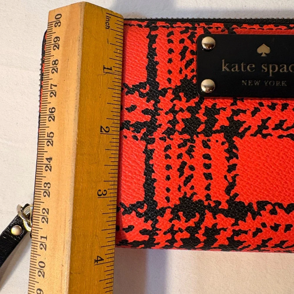 Kate Spade Lacey Belleville Plaid Red‎ Black Plaid Zip Around Wallet Clutch